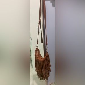 Imoshion Fringed Crossbody Bag